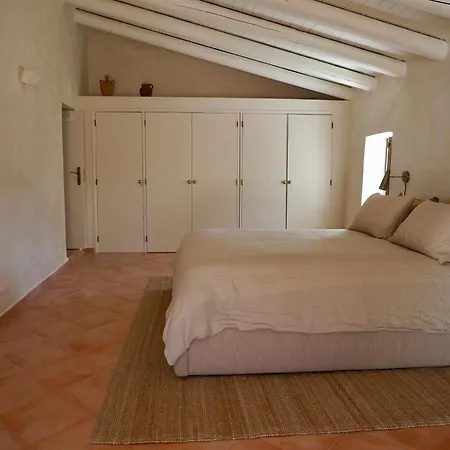 Fora Family Friendly, Design-led Countryside Houses, Pool & Outdoor Kitchen, 25 Min Faro & Beaches Apartment *